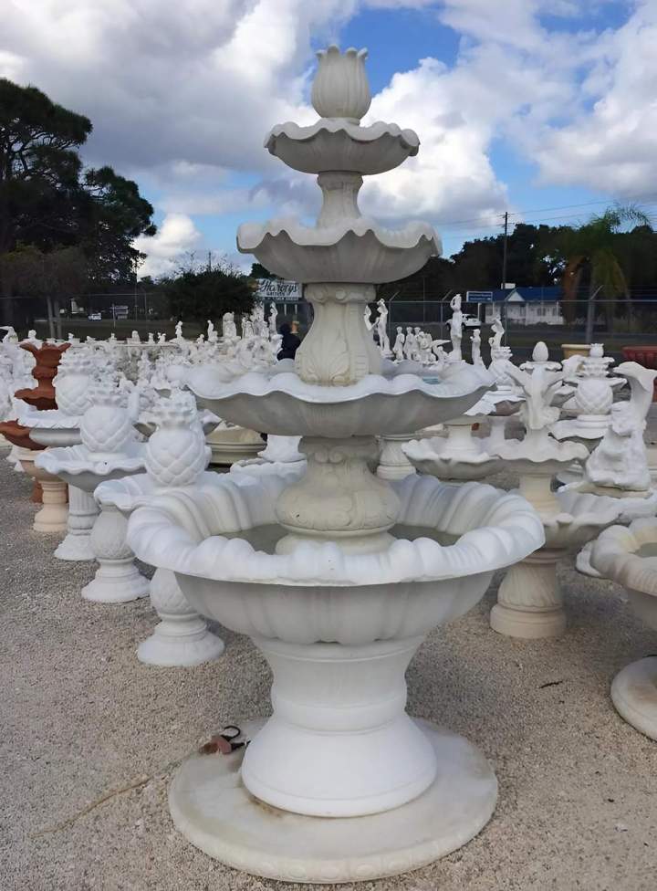 4-Tier Fountain with Pool
